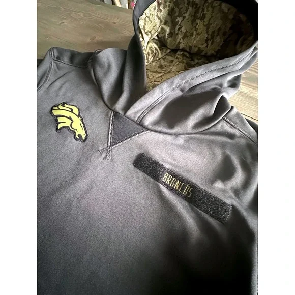 Nike NFL Salute to Service Denver Broncos Camo Hoodie - Boys Youth Large (14/16) - Picture 2 of 10